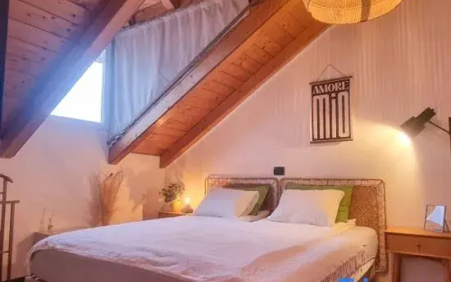 La Dolce Vita - Cozy Mansard in Historic Stresa