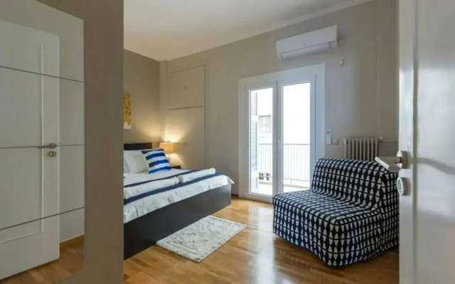 83m² homm Newly Renovated Flat in Koukaki