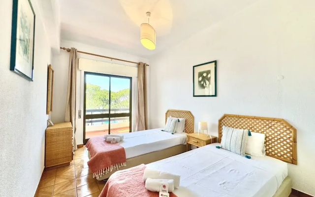 Vilamoura Palm Tree 2 With Poolby Homing