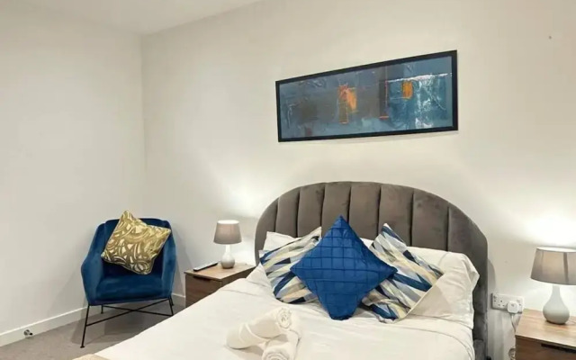 Birmingham City Centre - 3 Bed Apartment