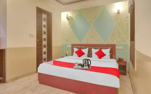 OYO Flagship 70284 Prince Home Stay