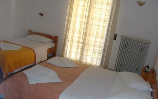 Hotel Aris