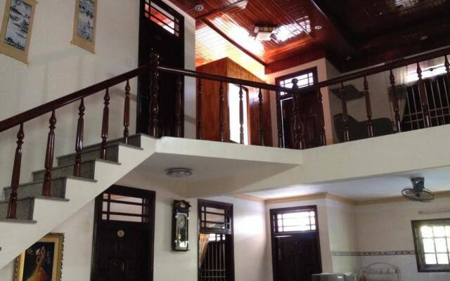 Отель Hoa Hung Homestay вид на фасад