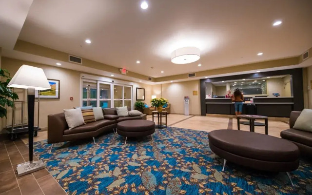 Candlewood Suites - Fairbanks