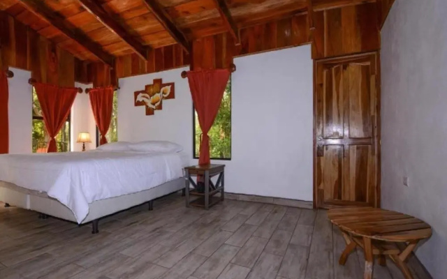 Hotel Roca Verde