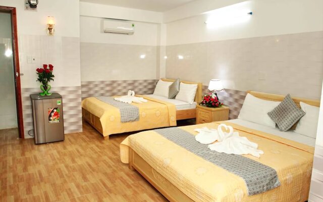 Vinh Danh Hotel and Apartment 2