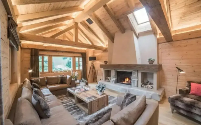 Superior Chalet With Views