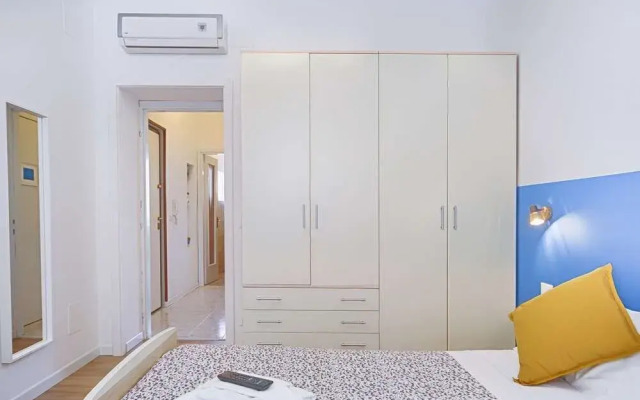Oltremare Modern Flat