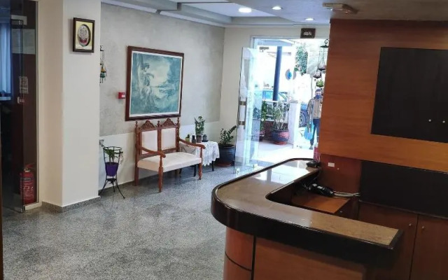 Marie Hotel