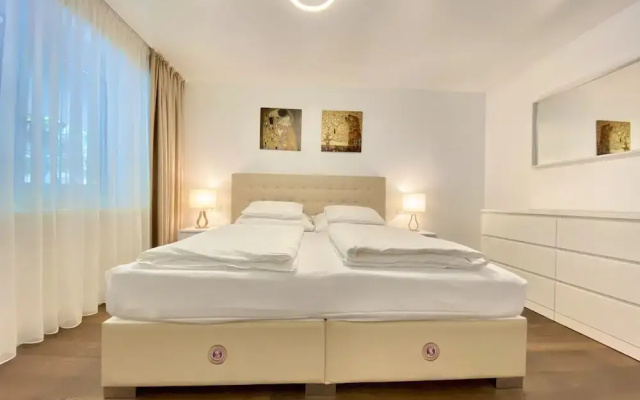 Vienna International Living