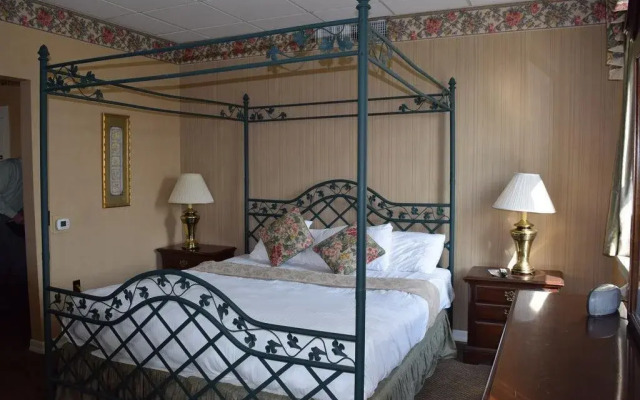 Waynebrook Inn, Est 1865