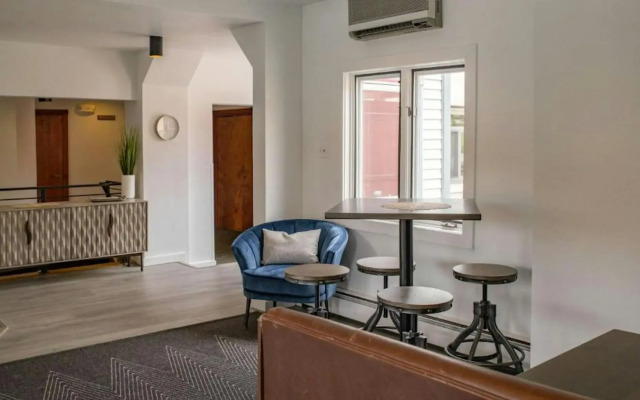 Hotel Bristol