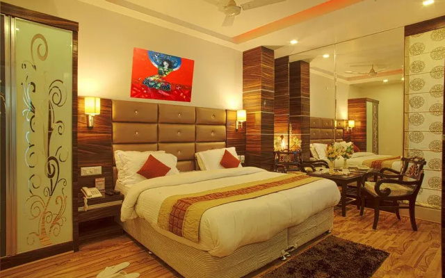The Delhi 55