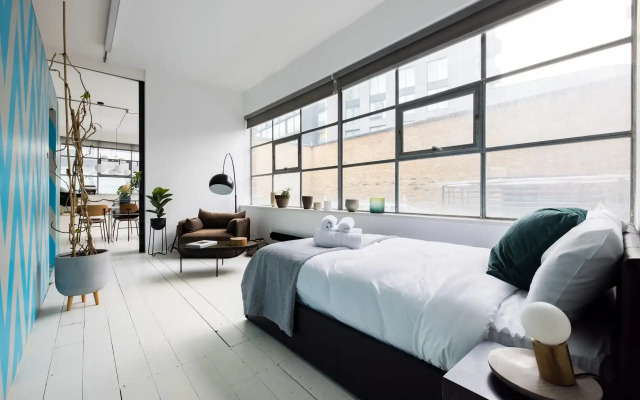 Spacious & Bright Loft Apartment - Shoreditch
