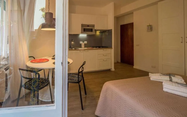 Il Giardino di Ada Ground Floor Studio with AC and Patio