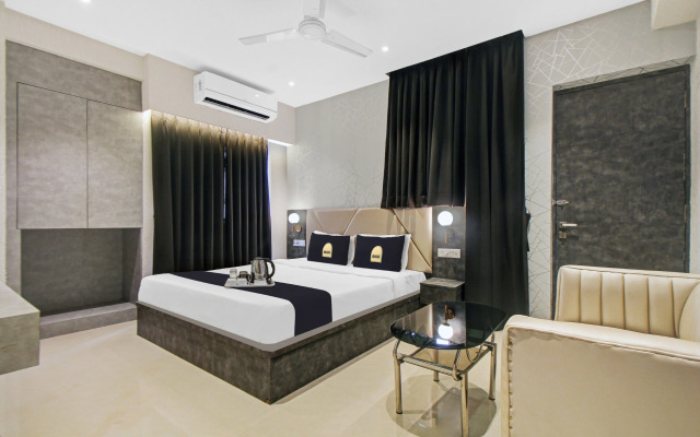 Super Townhouse Oak Hotel Lake View Royal Near Science City