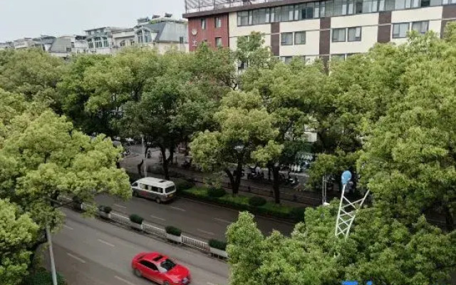 Sanman Hotel (Guilin Railway Station Branch)