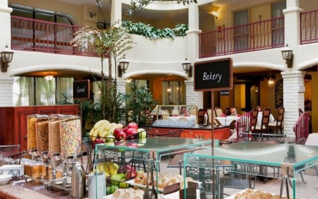 Embassy Suites by Hilton Arcadia Pasadena Area 2