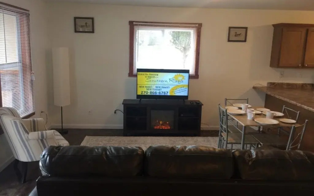 Anchor Inn & Suites