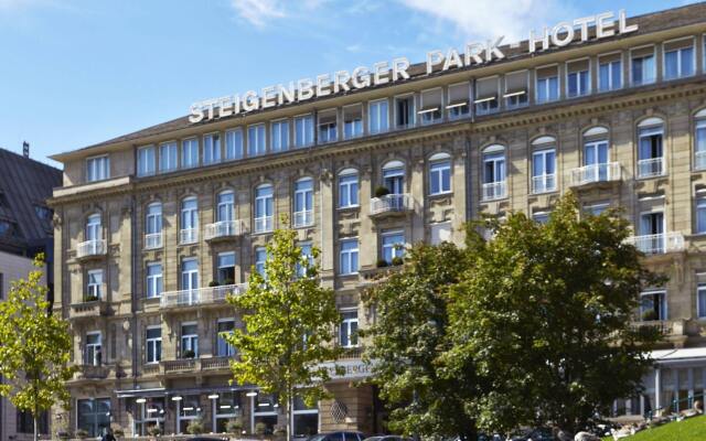 Отель Steigenberger Parkhotel Düsseldorf