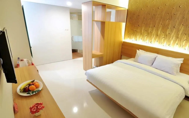 Tickle Hotel