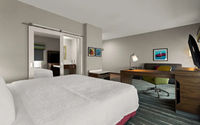 Hampton Inn & Suites Ruskin I-75