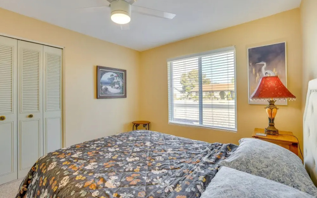 Pool, Patio & Fireplace: Glendale Oasis!