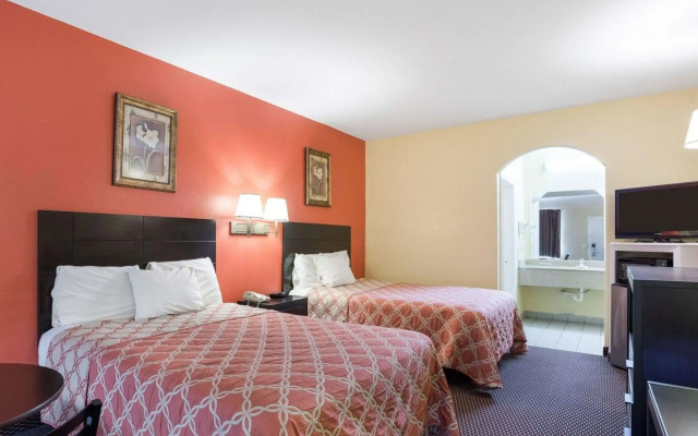 Rodeway Inn & Suites Humble IAH