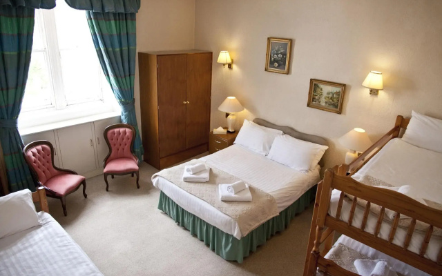 Buccleuch Arms Hotel