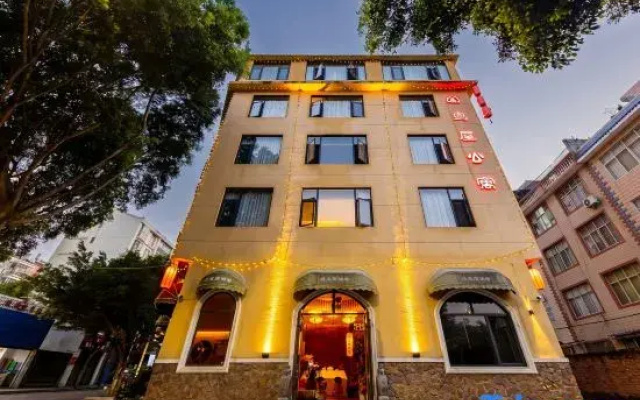 Yiyu Guixin ・ Serene River Nest ・ Birdhouse Boutique Stay (Wenshan Everbright Shopping Center)