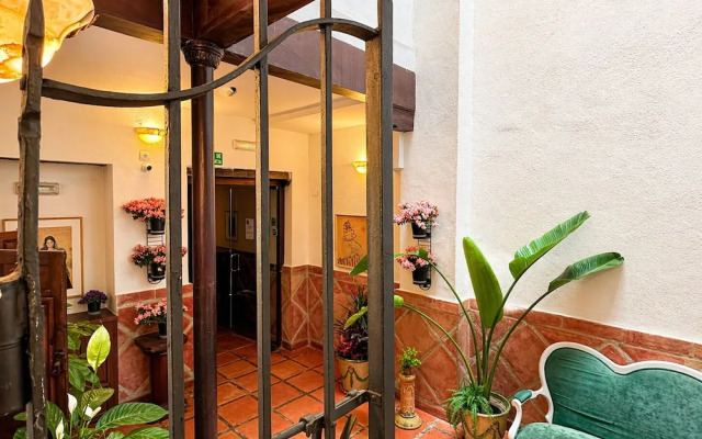 Prado Suites Apartments