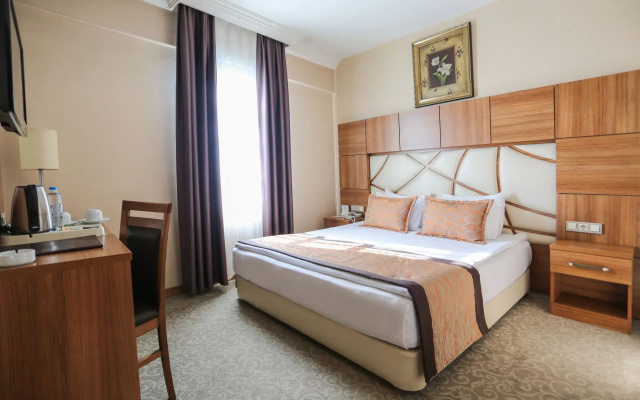 Rumi Hotel
