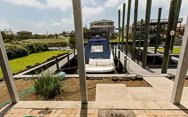 Destin Vacation Homes by Holiday Isle