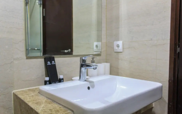 Nice And Fancy Studio Room At Menteng Park Apartment