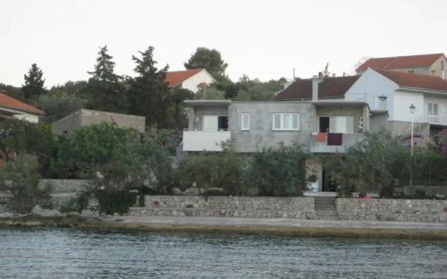 Apartment Lara