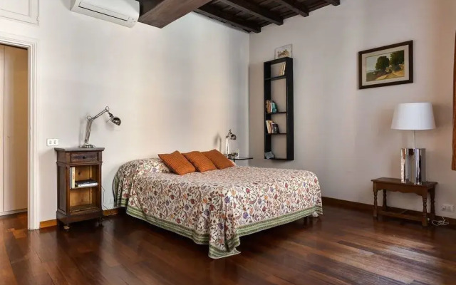 Spanish Steps Apartment