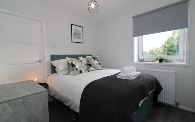 Caldercruix House - Airdrie
