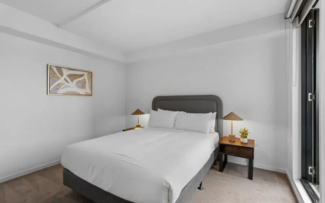 Lovely 1-bed With Balcony in St Kilda's Heart
