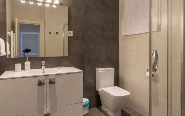 Ibarrola Apartment by People Rentals