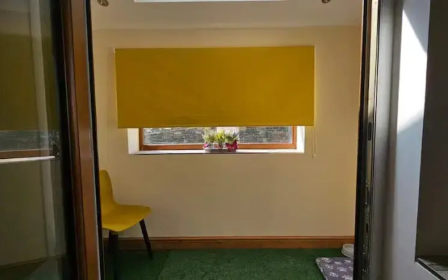 Delightful Space-view Farmhouse Astronauts Lodge