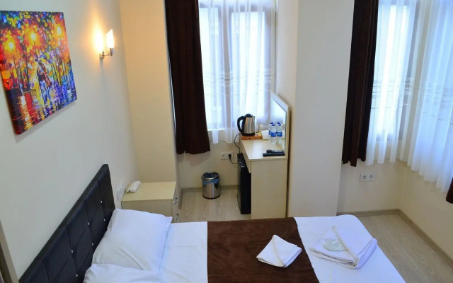 AddresSuitesHotel