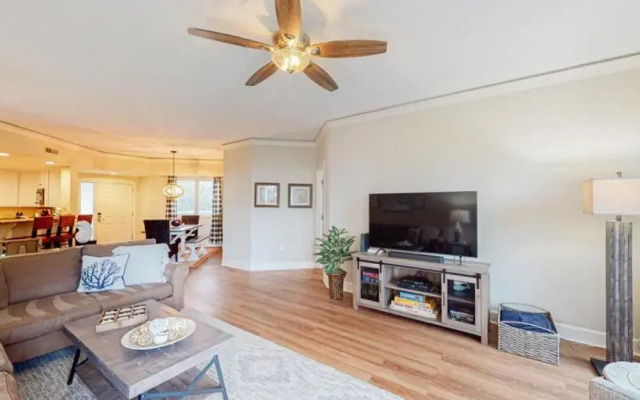 306 Windsor Place