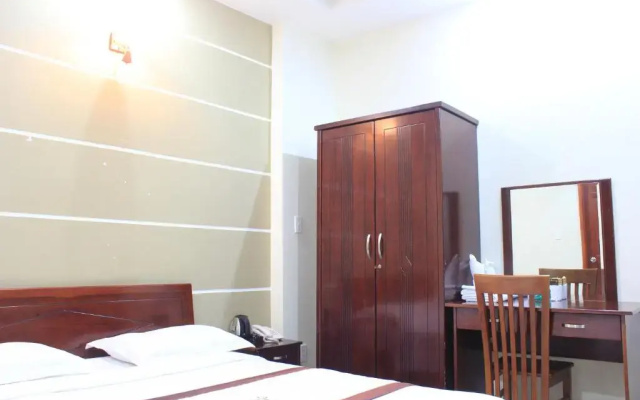 YaYa Hotel