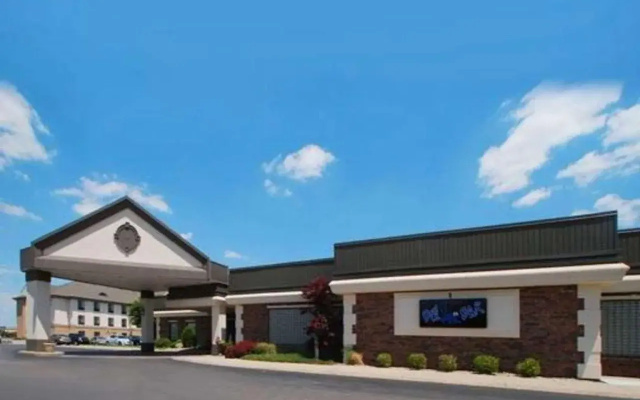 Rodeway Inn Conference Center