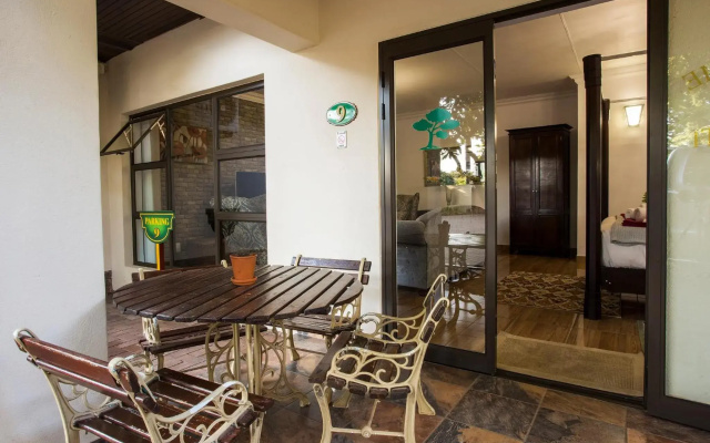 Tamboti Lodge
