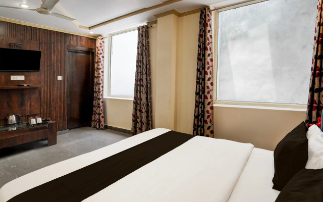 OYO 10592 Hotel Ganga Palace