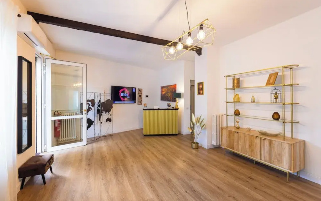 Domino Hotel