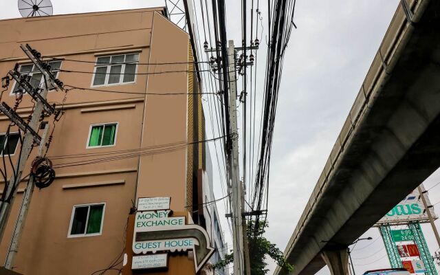 Отель Nida Rooms Wattana 79 Gateway Бангкок вид на фасад