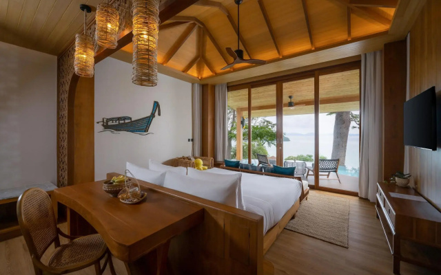 SINAE Phuket Luxury Hotel