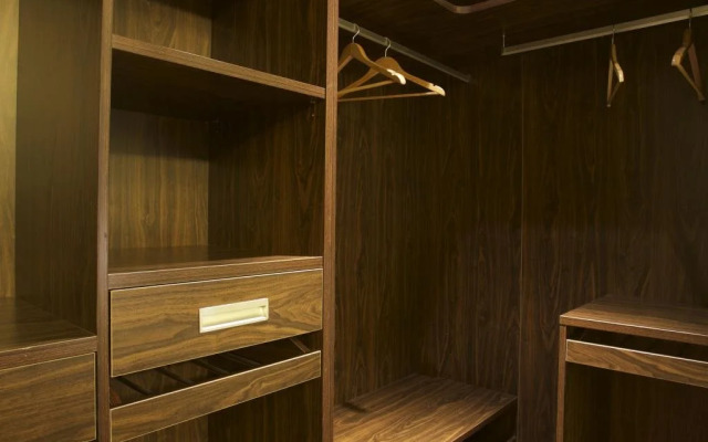 World City Jiamei Service Apartment